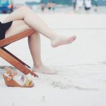 sandały na koturnie
